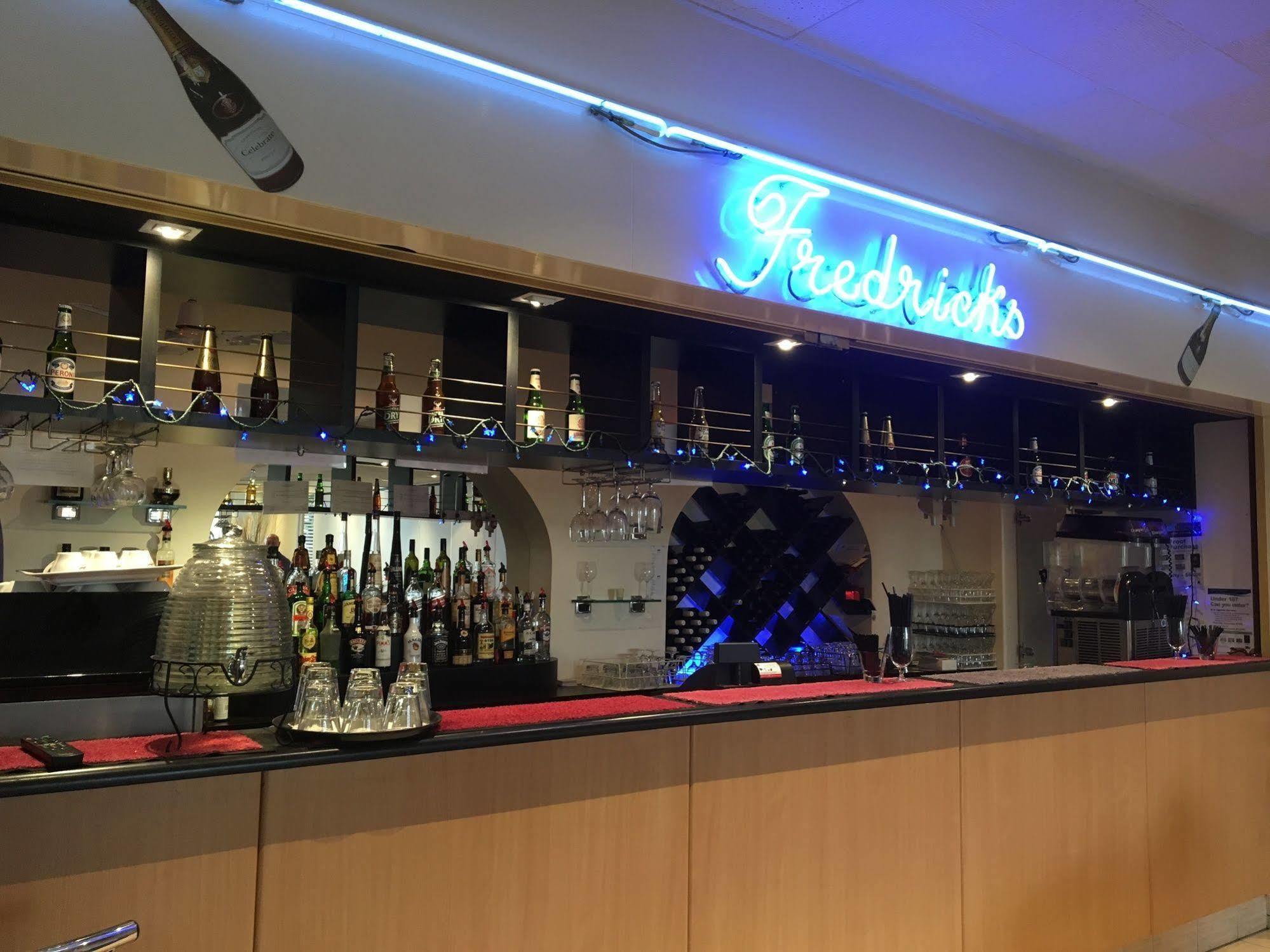 Alexander Motor Inn Melbourne Luaran gambar